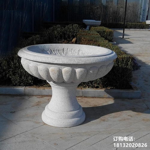 石雕樹(shù)葉花盆與德陽(yáng)石材雕塑花盆加工廠的產(chǎn)品多樣性